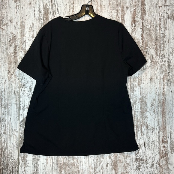 Figs Technical Collection Scrub Tops Size L Bundle - Picture 10 of 13